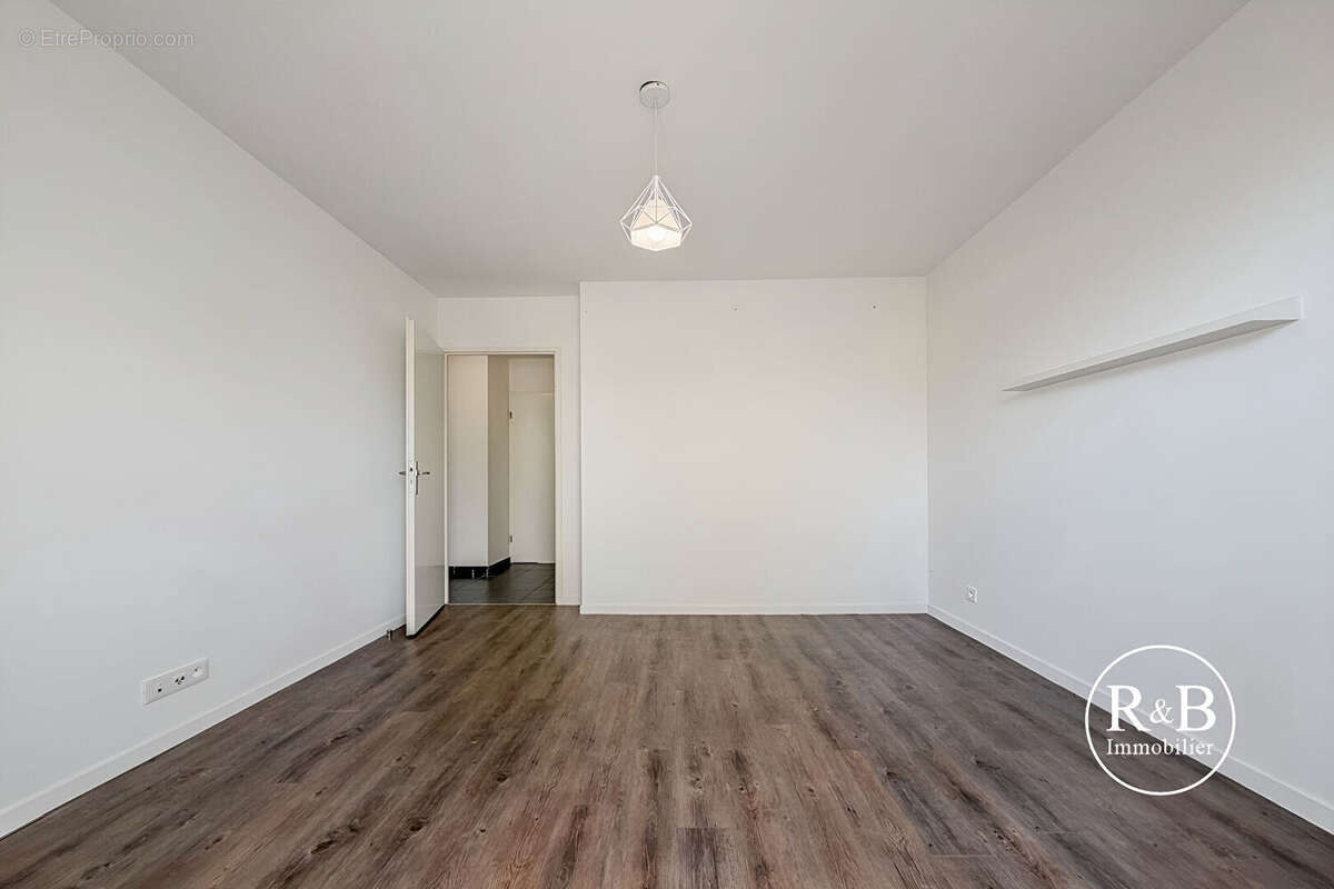 Appartement à VILLEPREUX