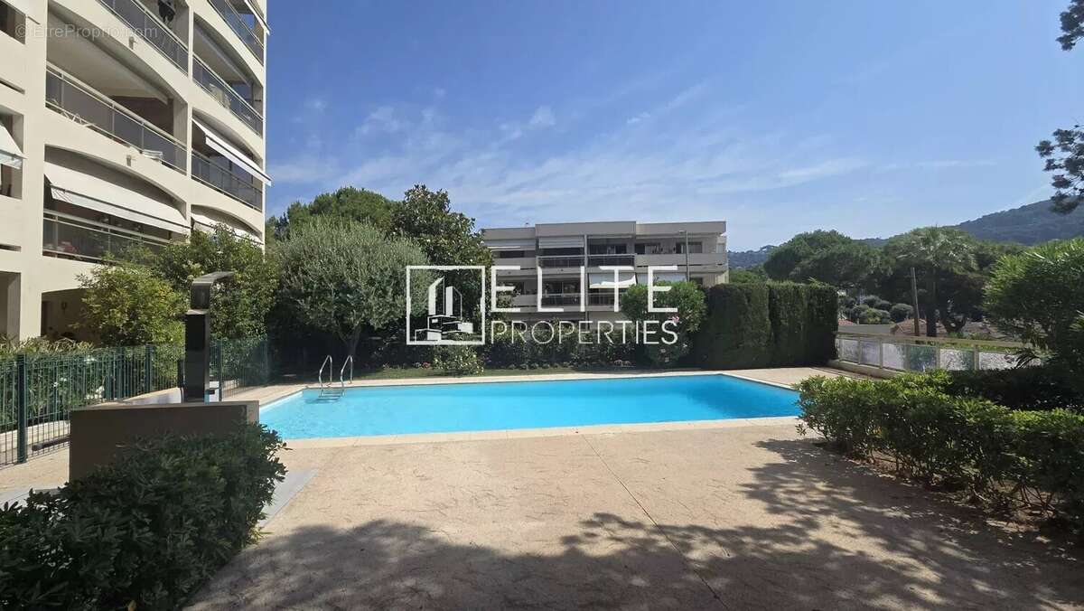 Appartement à LE CANNET