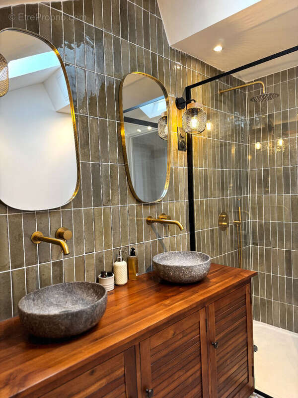 Appartement de prestige 144 m² , Immeuble historique , Centre-ville de Nîmes - photo 12