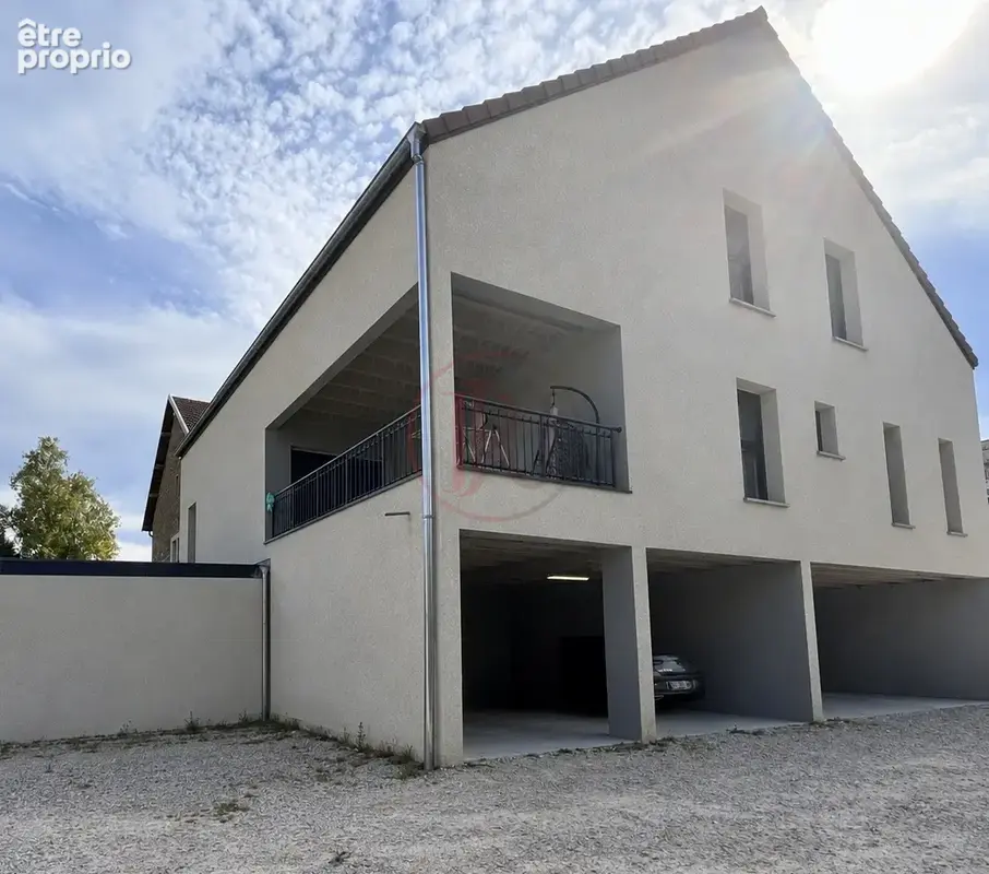 Maison mitoyenne de 104 m2 avec terrasse et petit jardin ! - photo 3