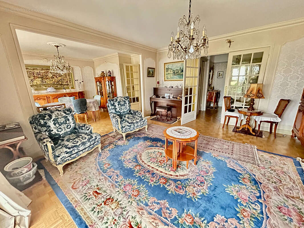 Appartement à NOGENT-SUR-MARNE