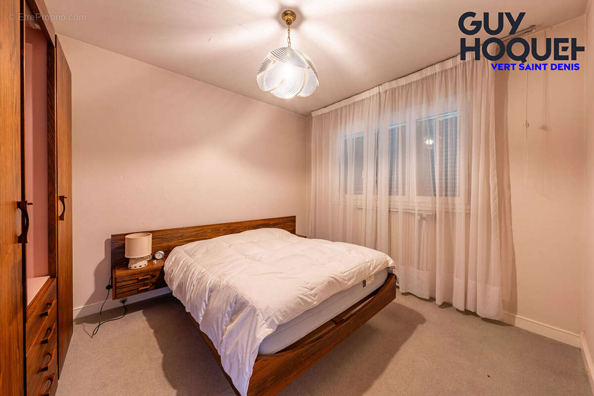 Maison à VERT-SAINT-DENIS