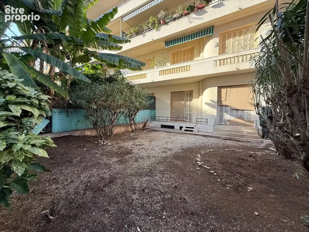 Avenue des fleurs - 3 pieces 87 m² + jardin 70 m² - photo 5