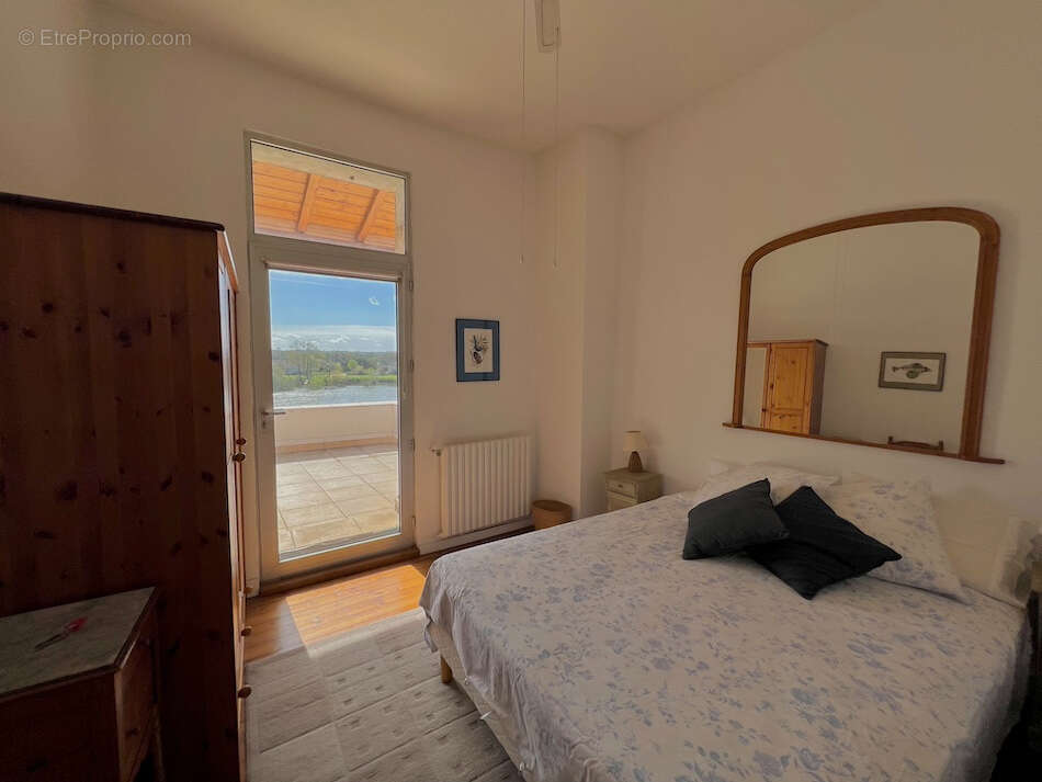 Maison à SAINT-EMILION