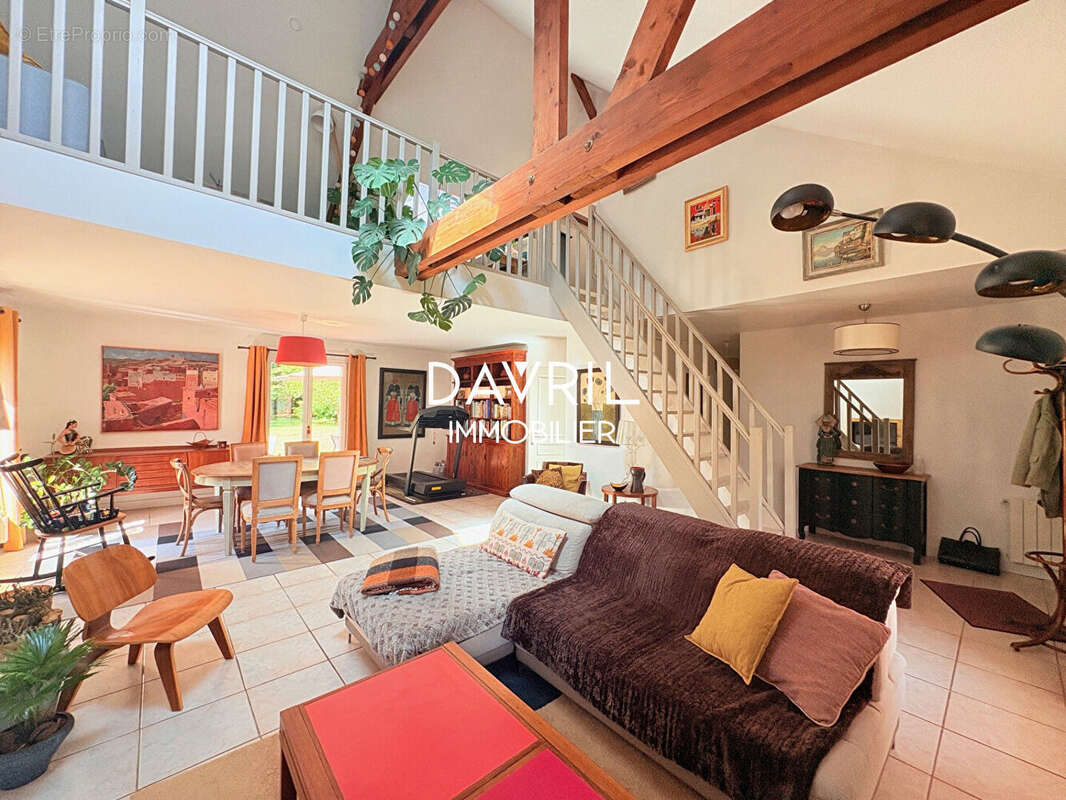 Maison familiale de caractère en lisière de forêt ? Environnement exceptionnel et sans vis-à-vis - photo 6