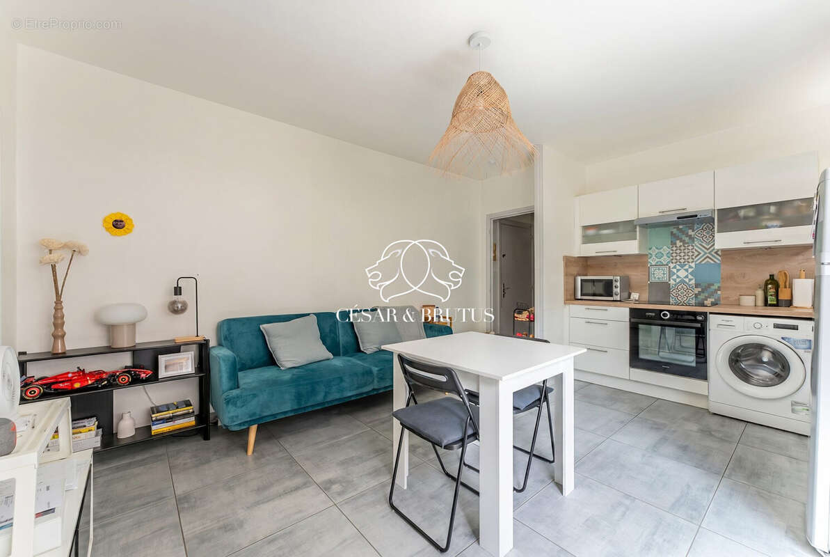 Appartement 37 m² à Tassin-La-Demi-Lune  - photo 2
