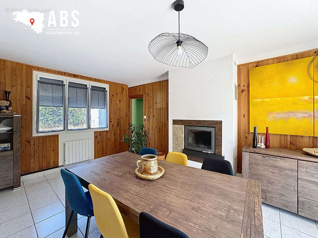 Maison à LA CHAPELLE-DES-MARAIS