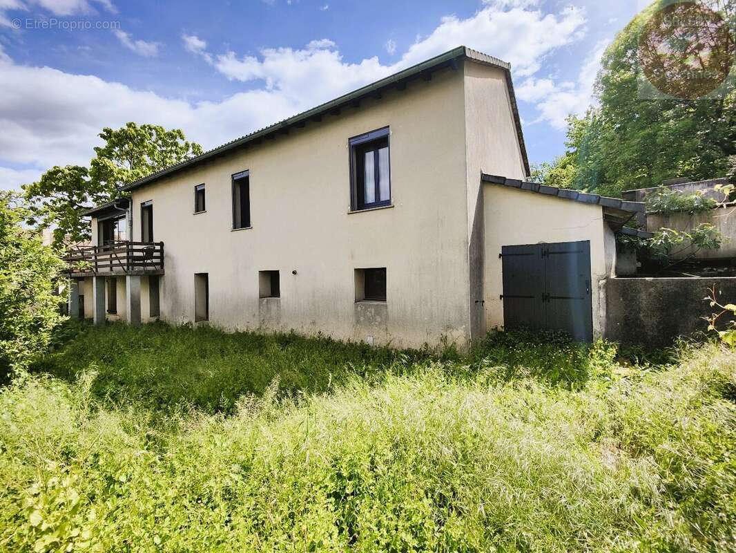 Appartement à SAINT-GERMAIN-DE-CALBERTE