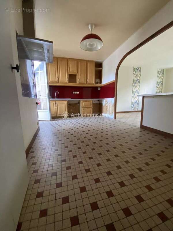 Maison à SAINT-JEAN-D&#039;ANGELY