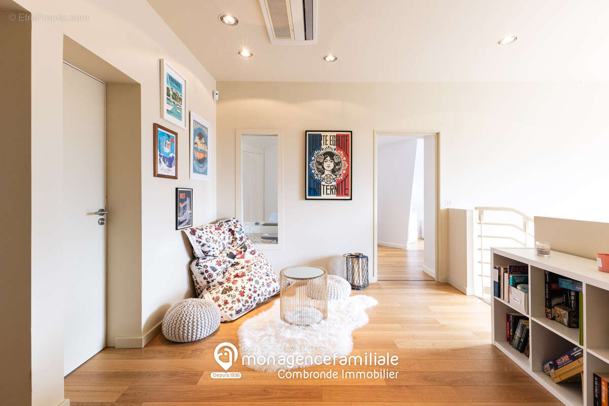 Maison à PONT-DU-CHATEAU