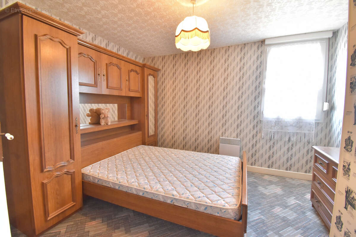 EN EXCLUSIVITÉ   Maison à 10 min de Moulins sur 5 000 m2 de terrain - photo 13