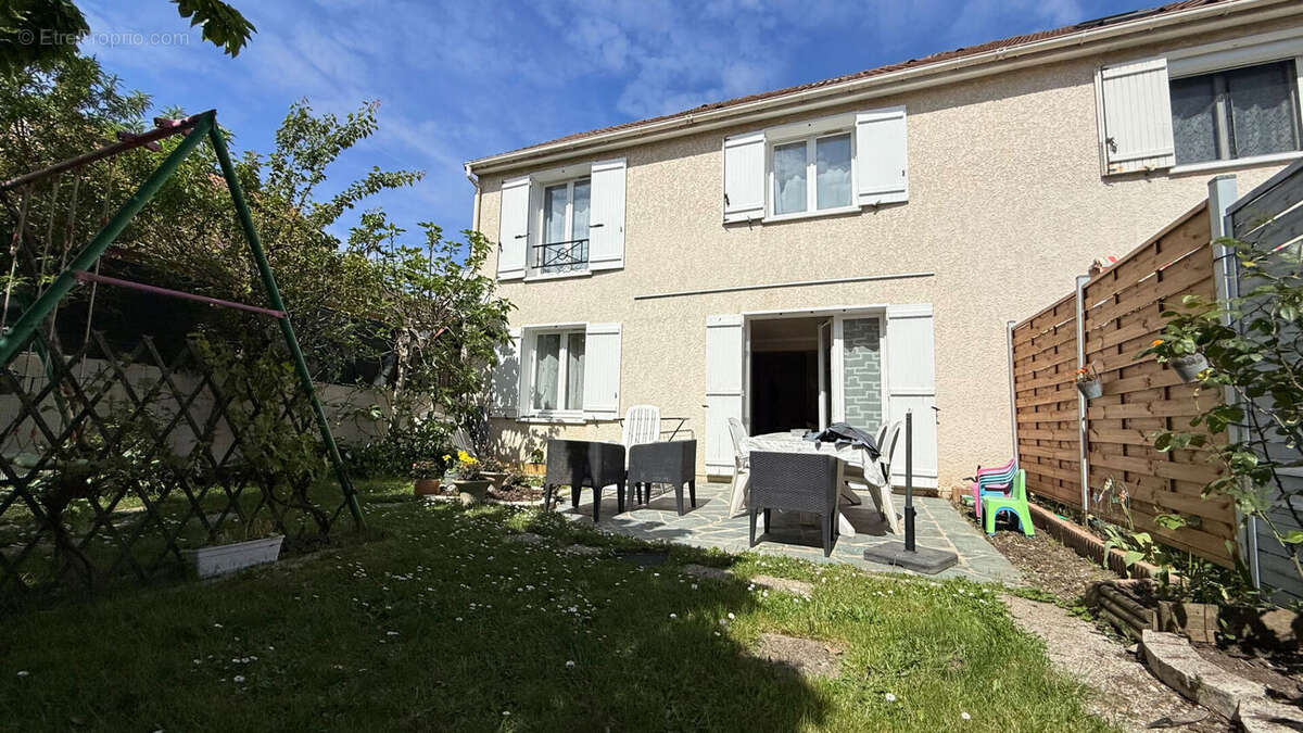 Maison à VILLABE