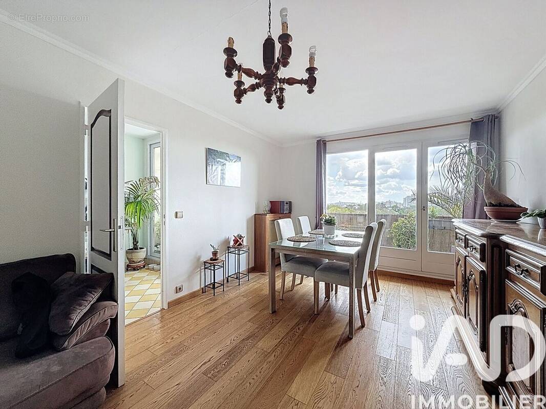 Photo 1 - Appartement à EPINAY-SUR-SEINE
