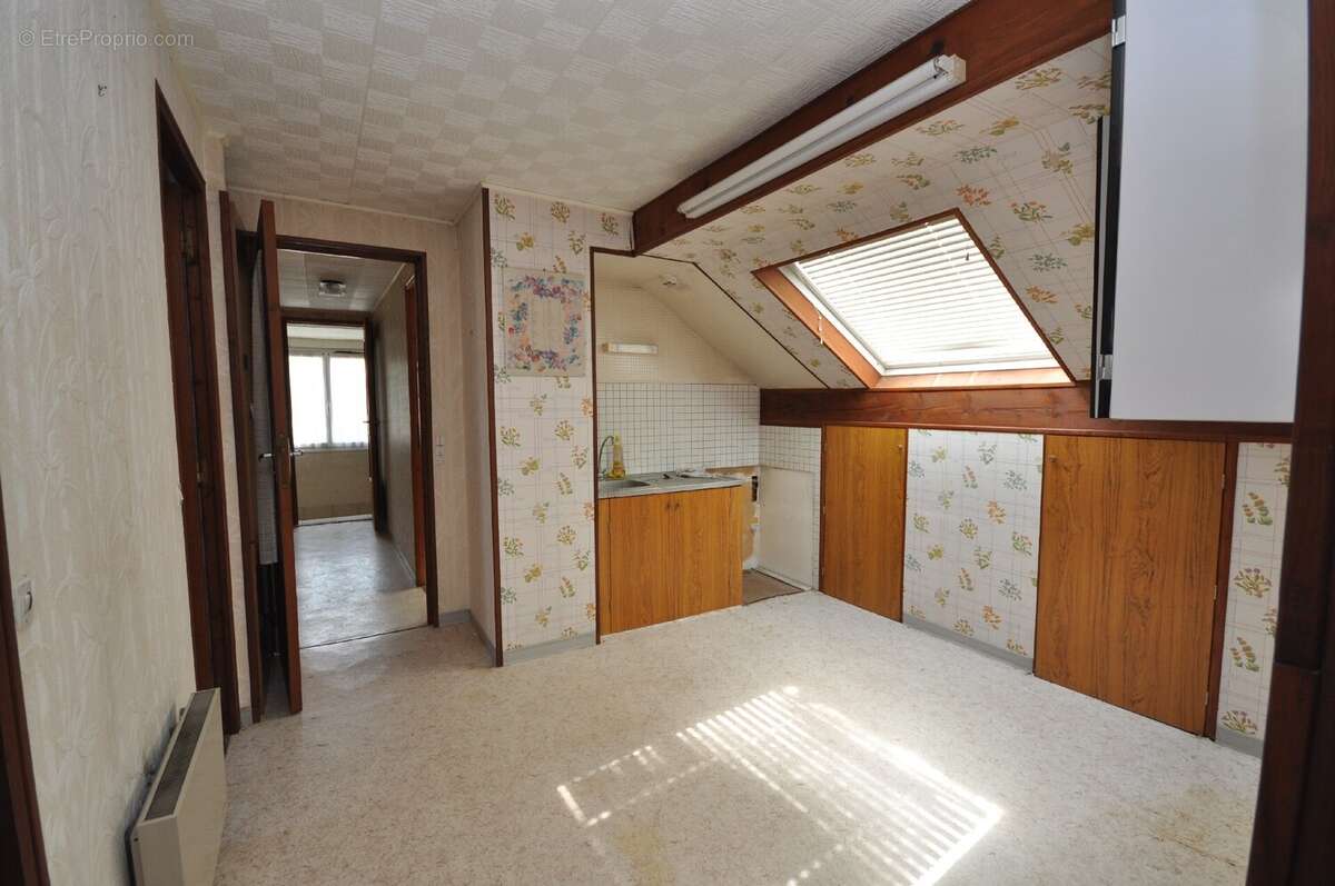 Maison à BRUYERES-LE-CHATEL