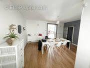 Appartement à SAINT-GENEST-LERPT