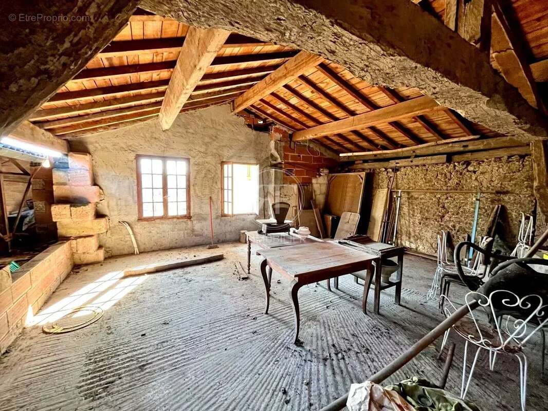 Maison à LA LANDE-DE-FRONSAC