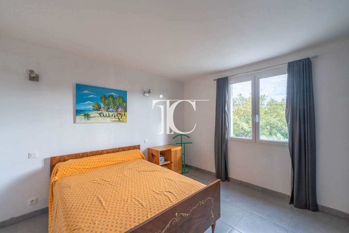 Maison à SAINT-ALBAN-AURIOLLES