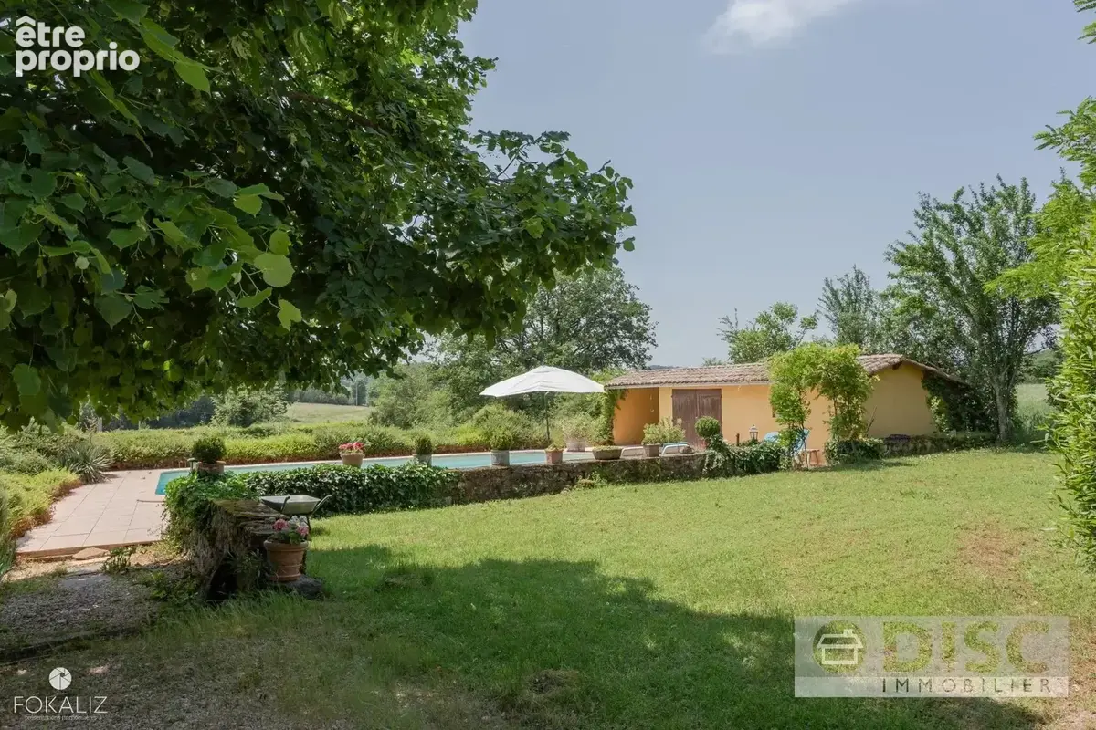 Belle maison avec dépendance, jardin et piscine - photo 24