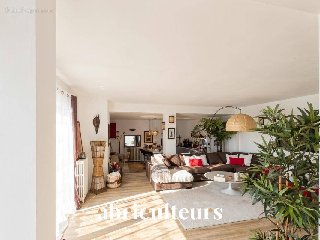 Appartement à COLOMBES
