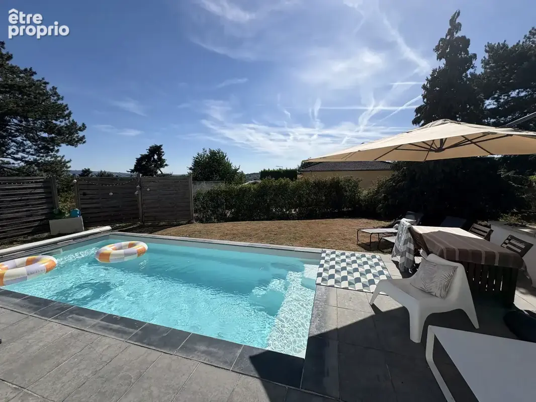 Emplacement no1 - Maison entièrement rénovée avec piscine chauffée - photo 2
