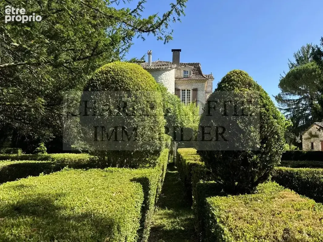 Maison de Maître, dépendances et pisicne, sur 11 ha - photo 24