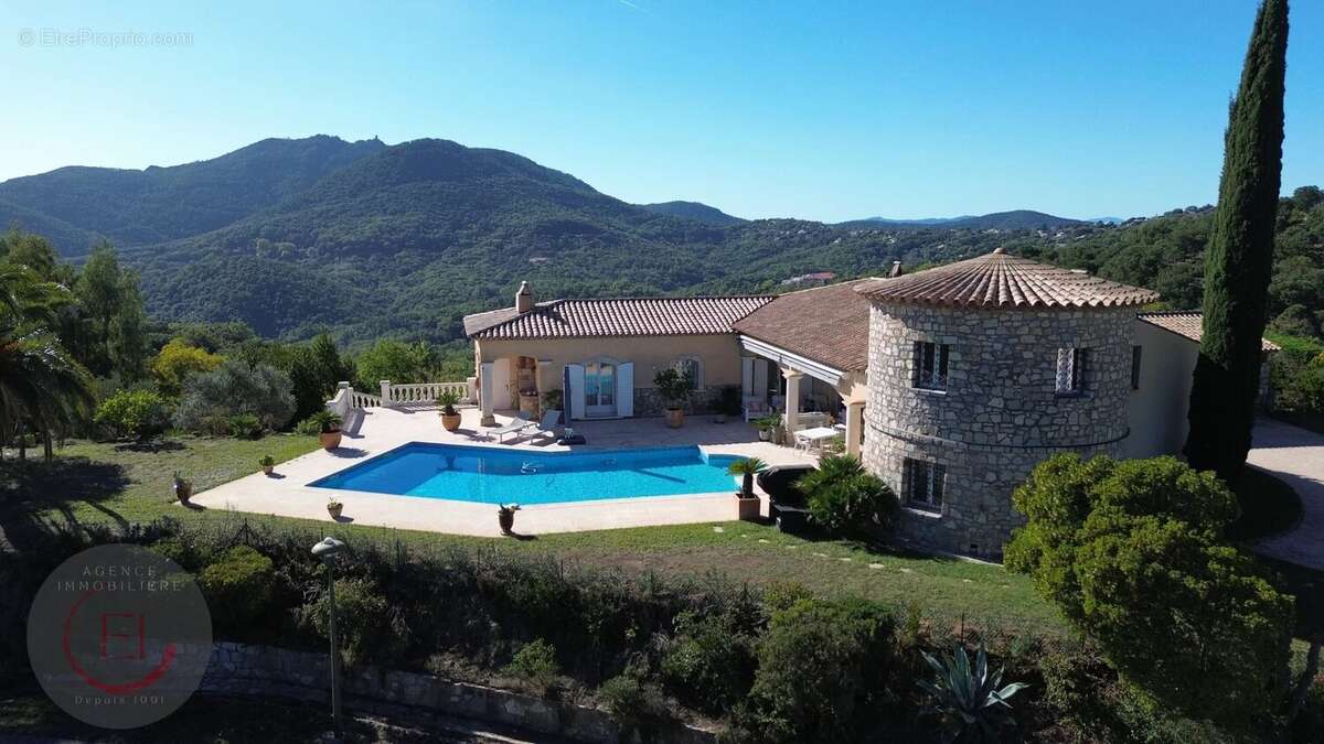Maison à LES ADRETS-DE-L'ESTEREL