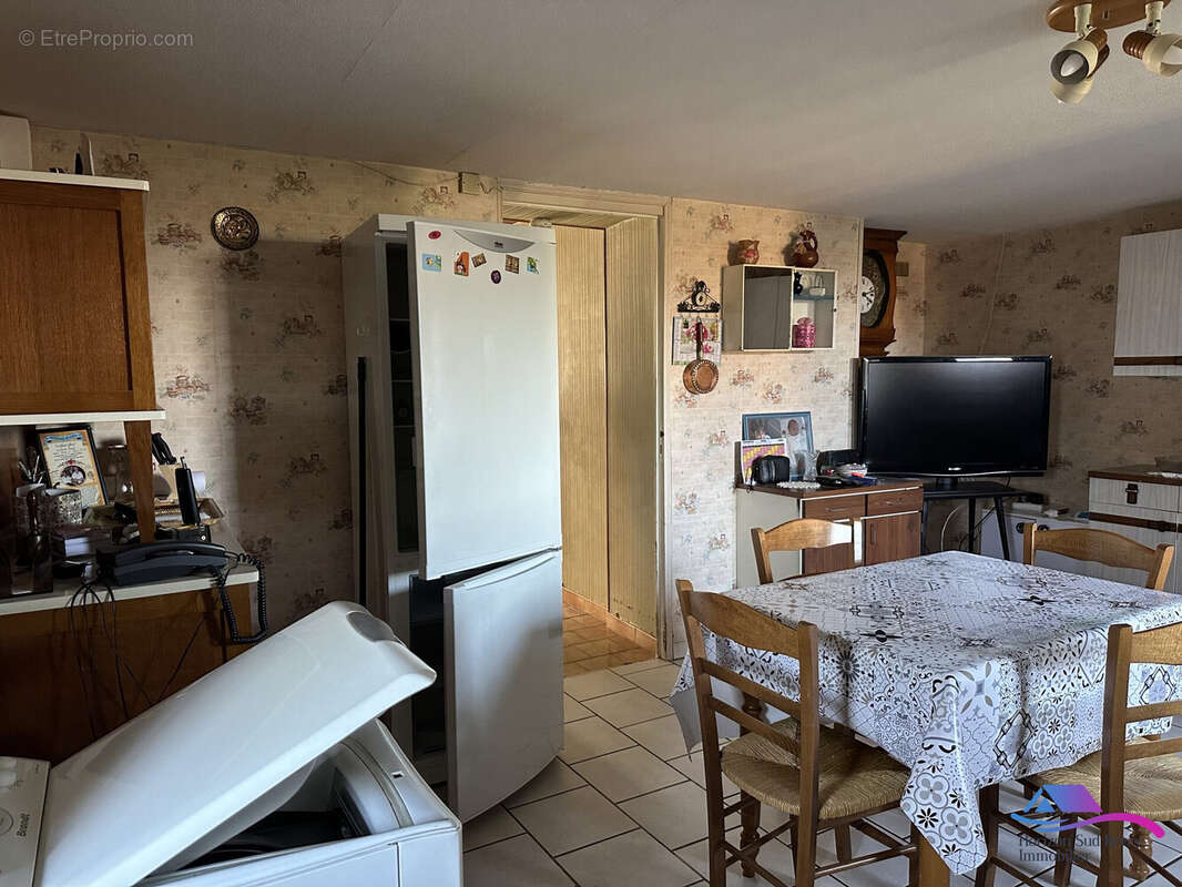 Cuisine  - Maison à CHATEAUMEILLANT