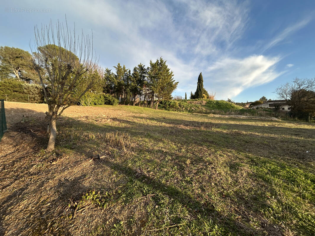 Terrain à CABRIES