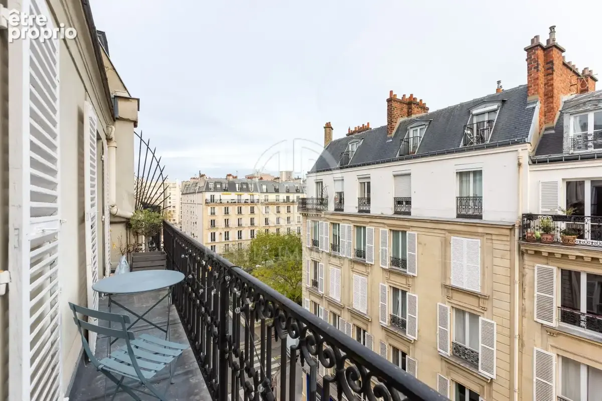 Appartement à PARIS-17E