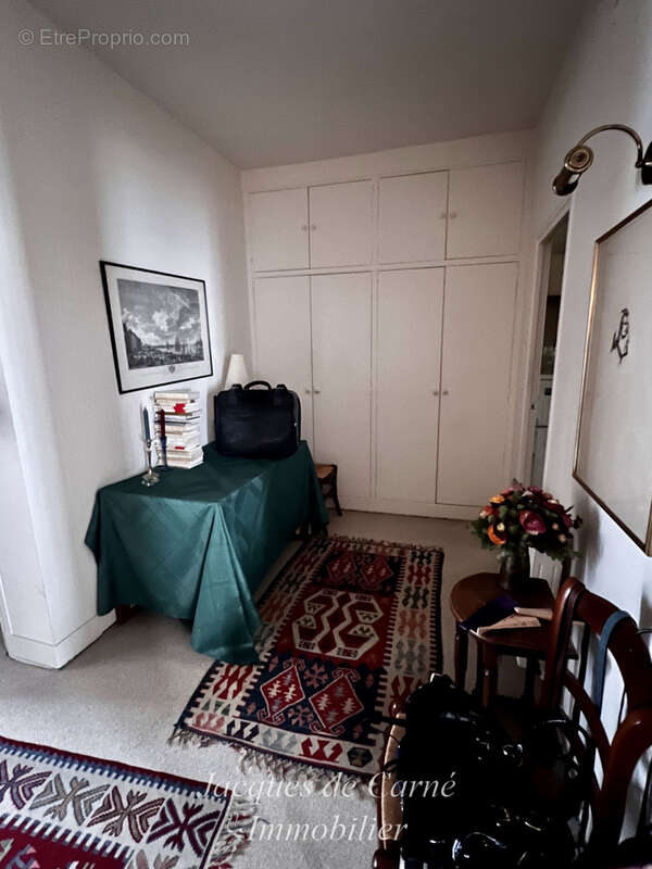 Appartement à PARIS-7E