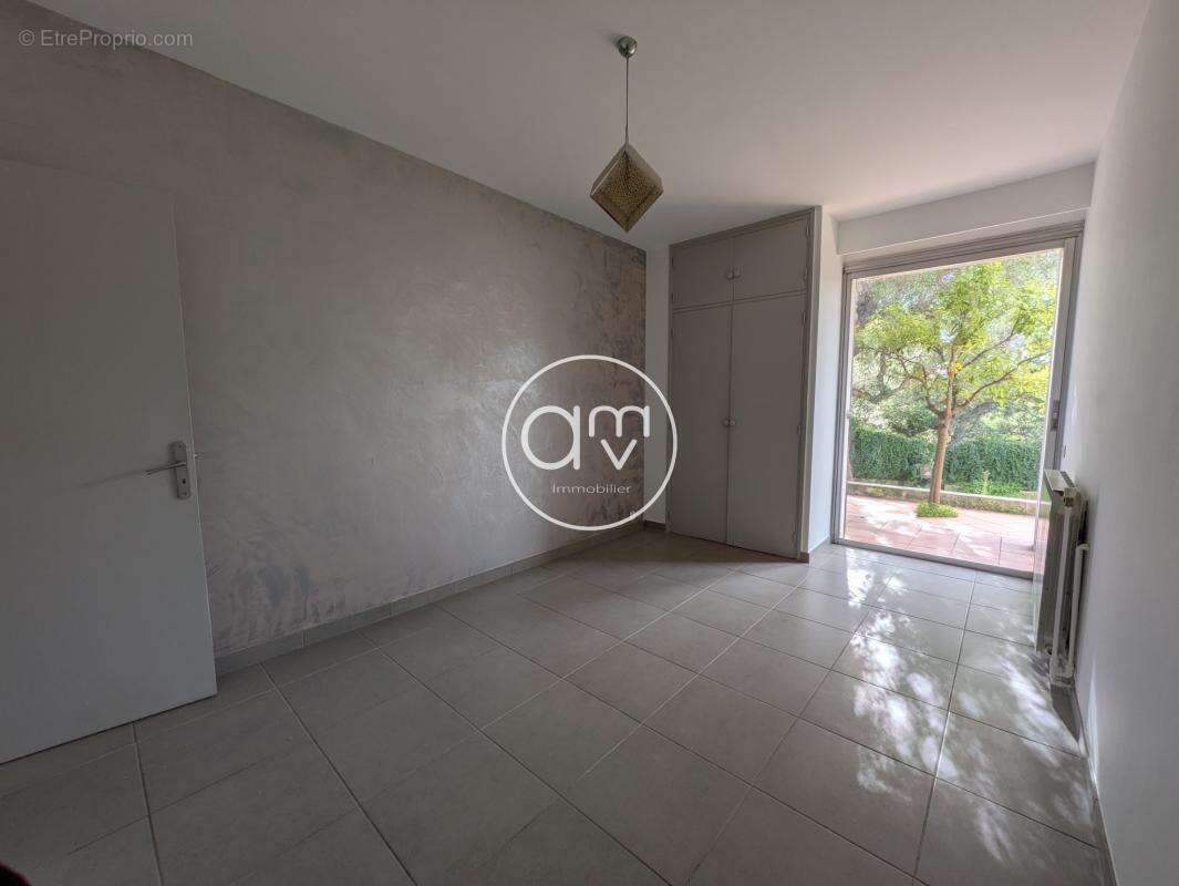 Appartement à HYERES