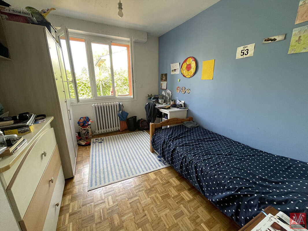 Maison à MONDEVILLE