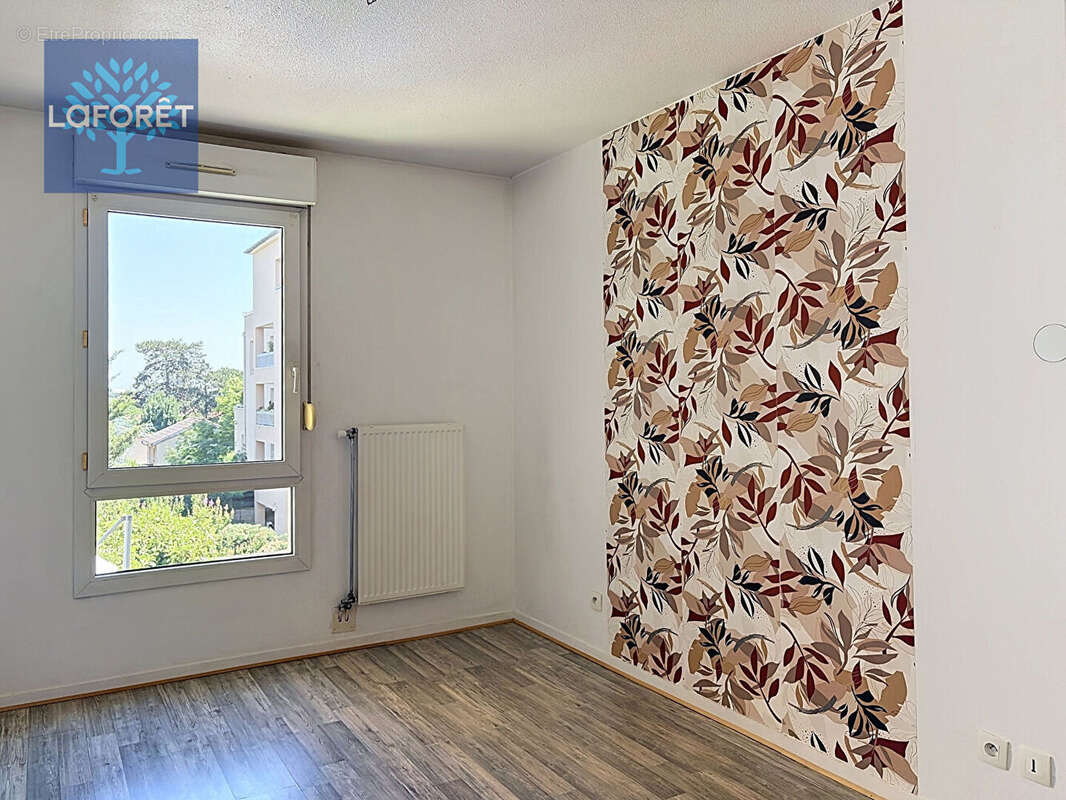 Appartement Saint Genis Laval 2 pièce(s) 56 m2 - photo 8