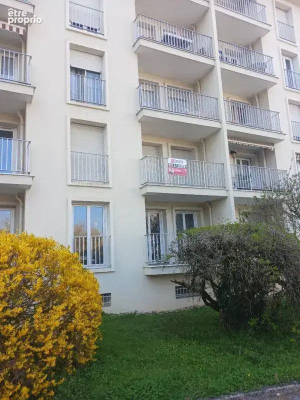 Appartement Lons Le Saunier 2 pièces ascenseur et balcon - photo 2