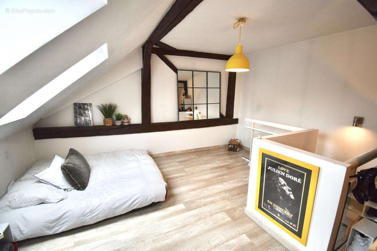 Appartement à LA ROCHE-SUR-FORON