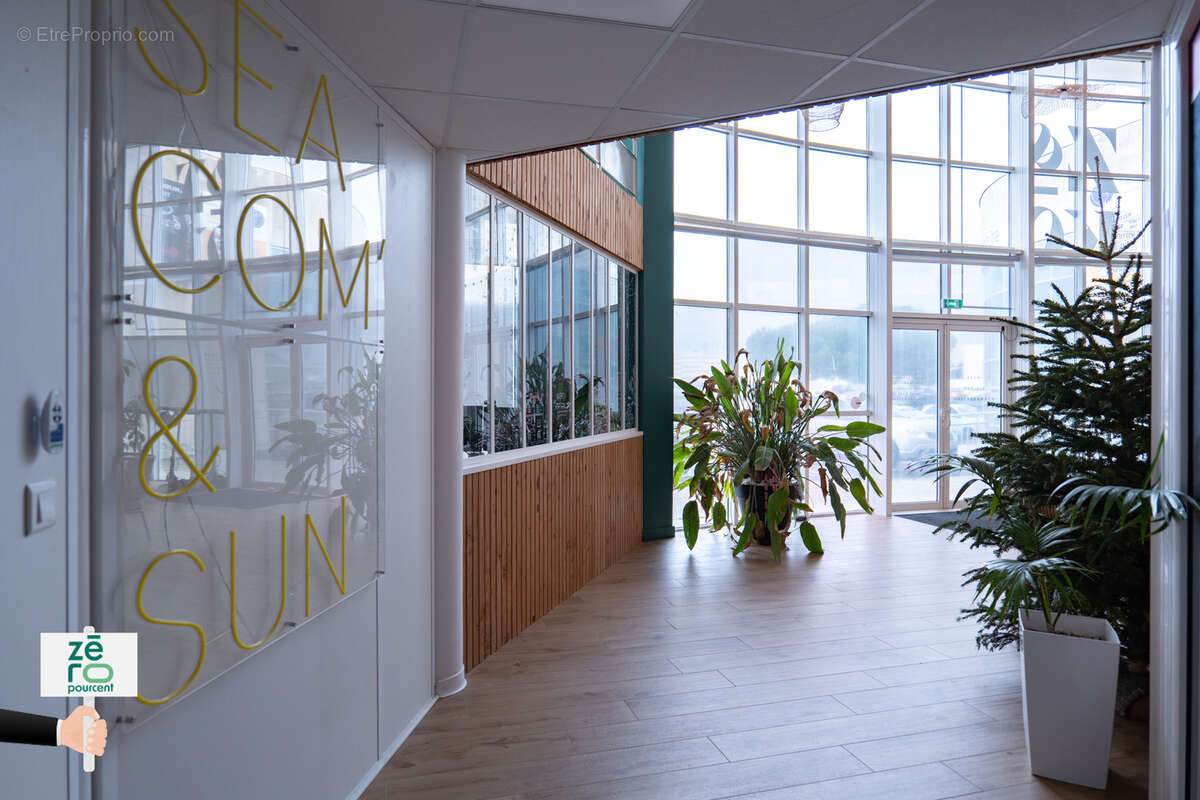 Commerce à LES SABLES-D'OLONNE