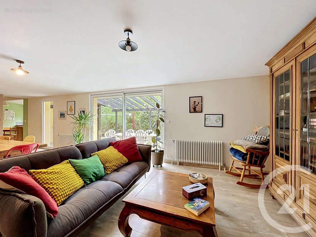 Maison 212 m² à Bains-Les-Bains  - photo 14
