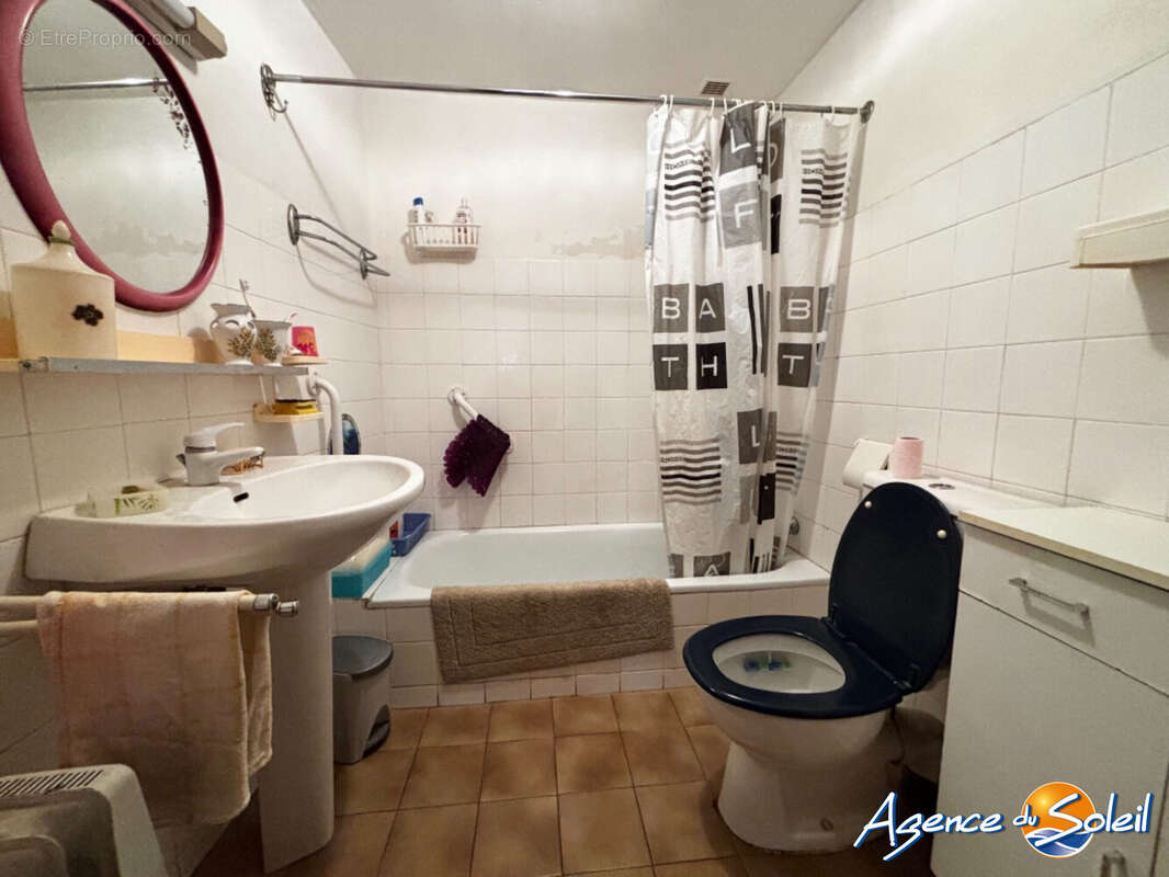 Maison à OPOUL-PERILLOS