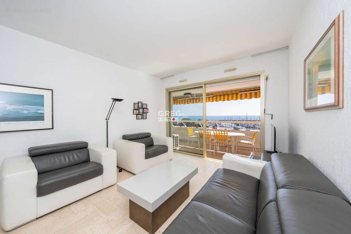 Appartement à VILLENEUVE-LOUBET