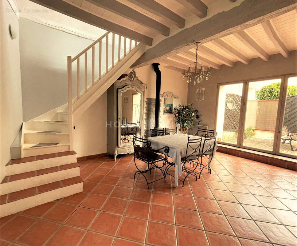 Maison 208 m² à Chailly-En-Brie  - photo 4