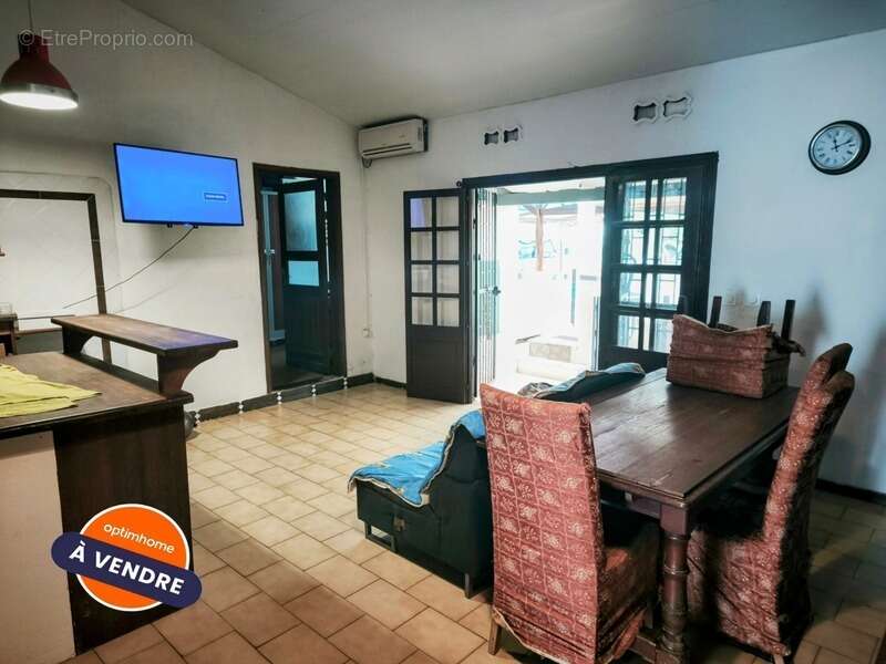 Maison à SAINT-LAURENT-DU-MARONI