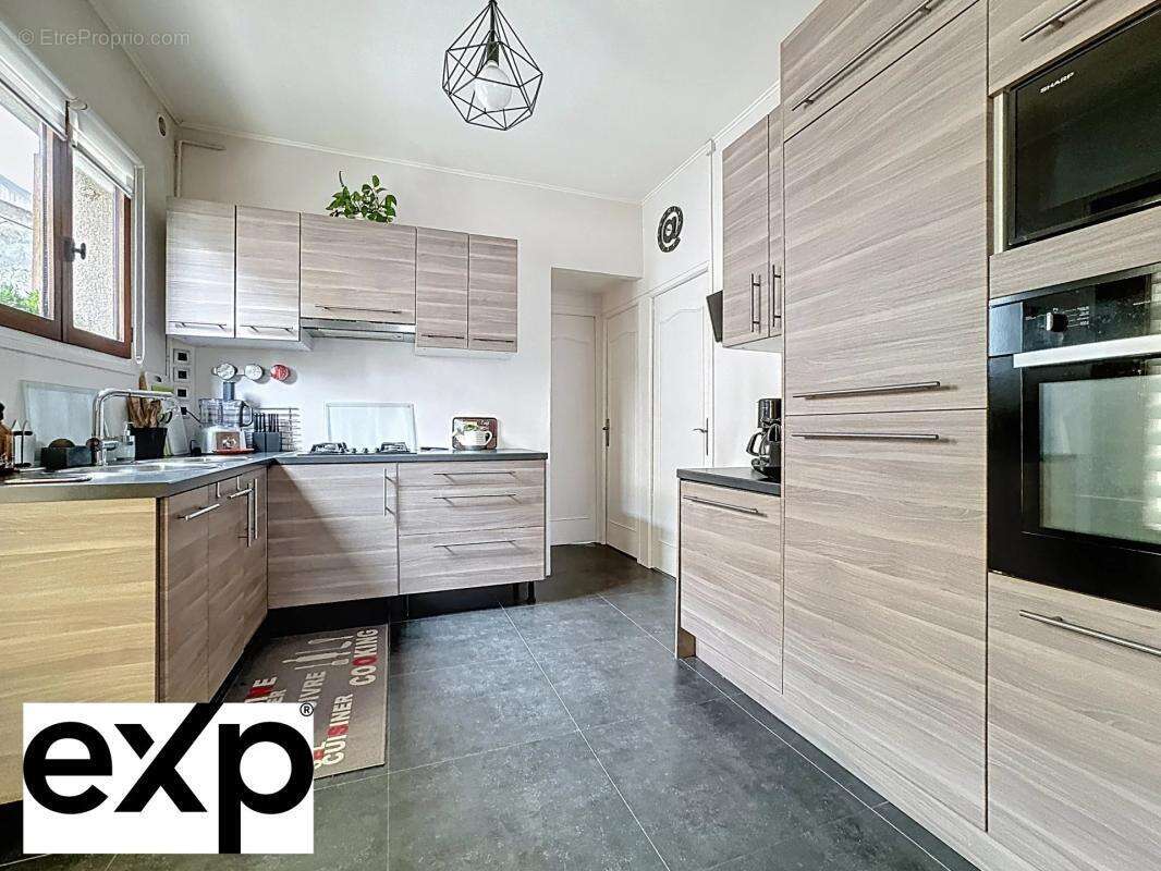 Maison à ASNIERES-SUR-SEINE