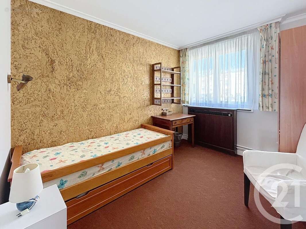 Appartement à MONTROUGE