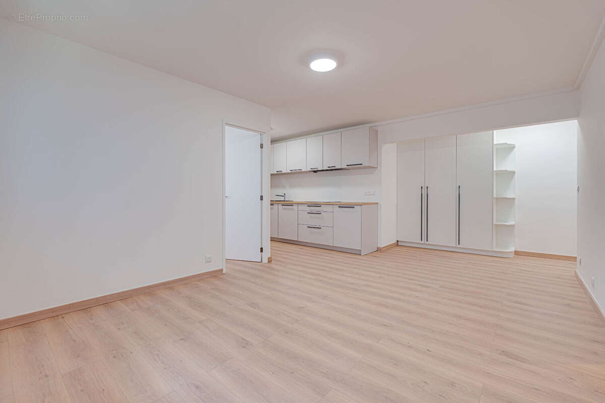 Appartement à EVIAN-LES-BAINS