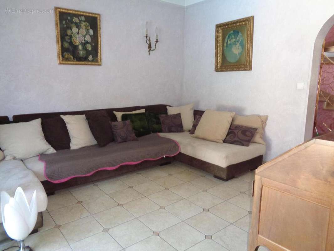   - Maison à DRAGUIGNAN