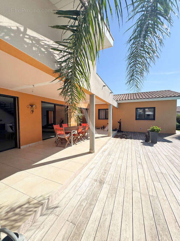 Maison à CORNEILLA-LA-RIVIERE