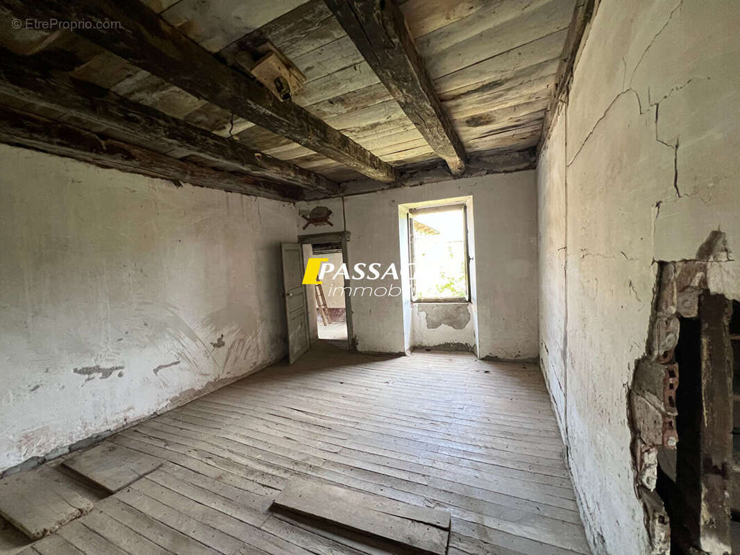 A VENDRE - Maison d'habitation avec dépendances - PALMAS D'AVEYRON - photo 7