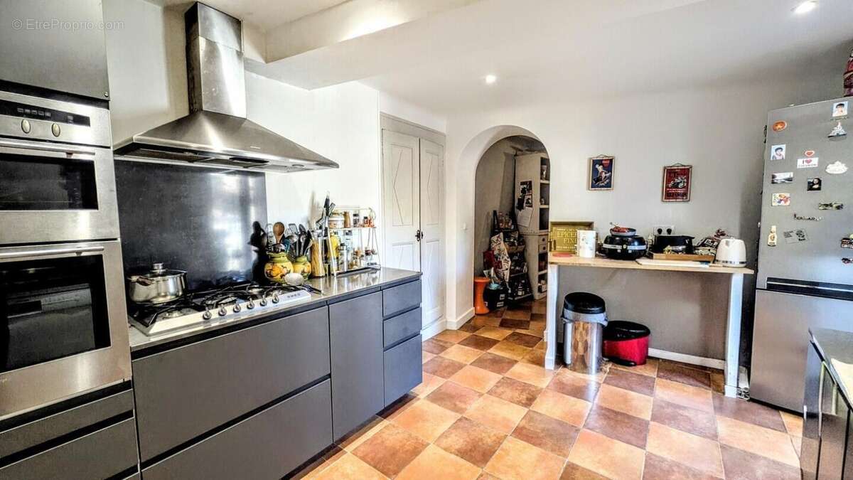 Maison à CUCURON