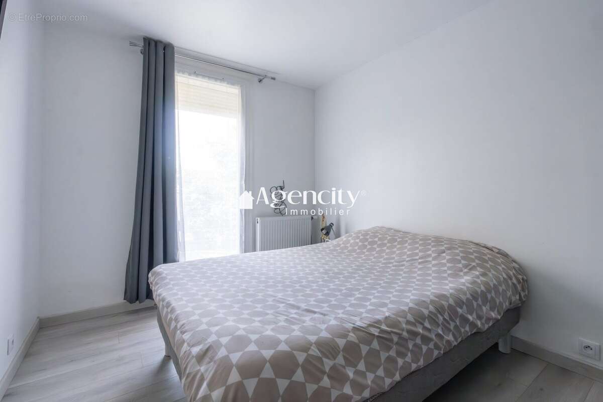 Appartement à TORCY