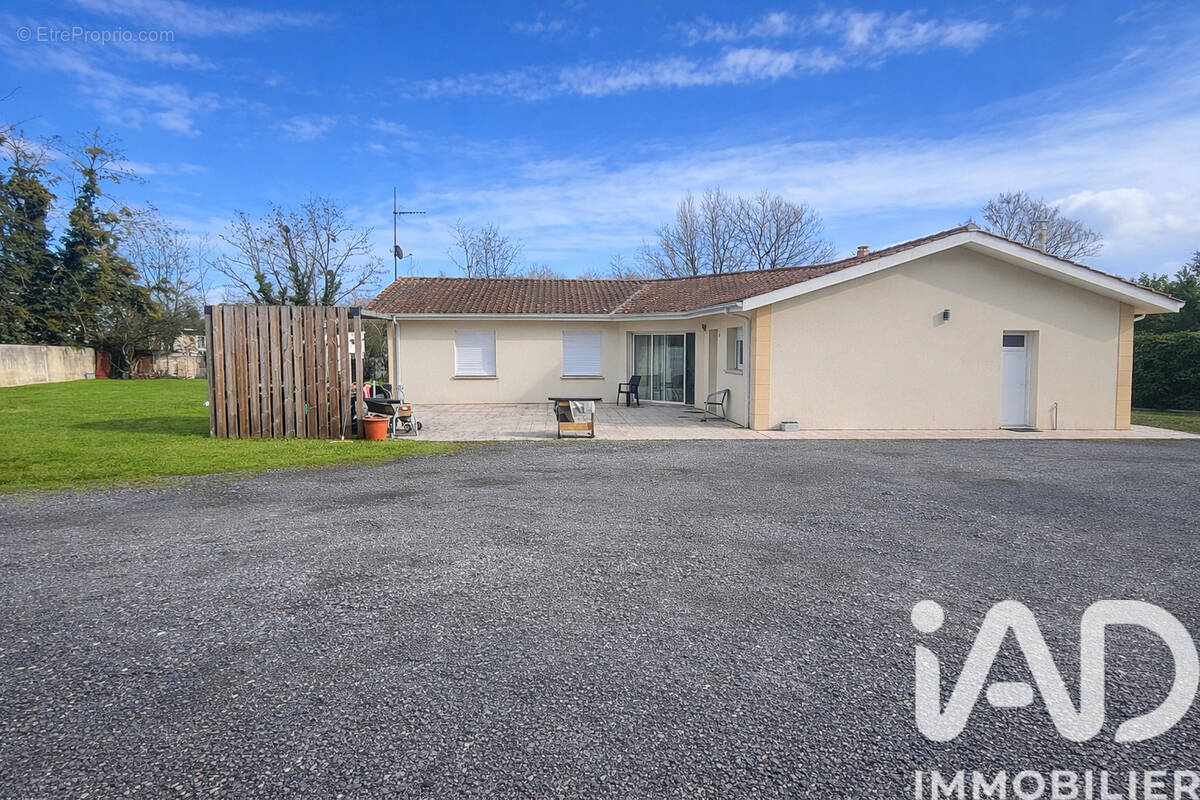 Photo 1 - Maison à VILLENAVE-D'ORNON